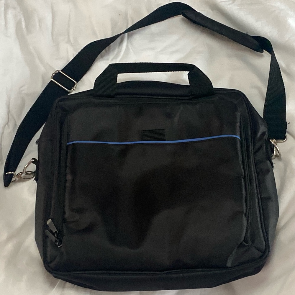 15.6 Traditional Laptop Bag Notebook Carrying Case NWOT